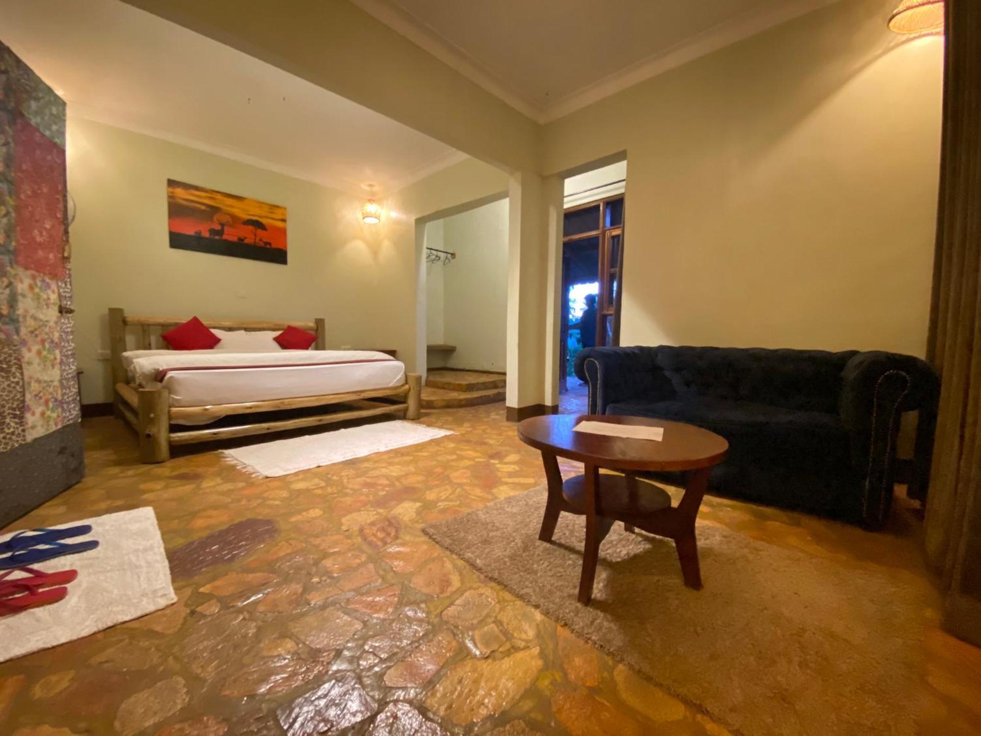 Afro Smile Hotel & Guest House Jinja Exterior photo